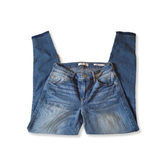 GUESS Mid-Rise Sexy Curve Women's Stretchy Jeans - Picture 2 of 9